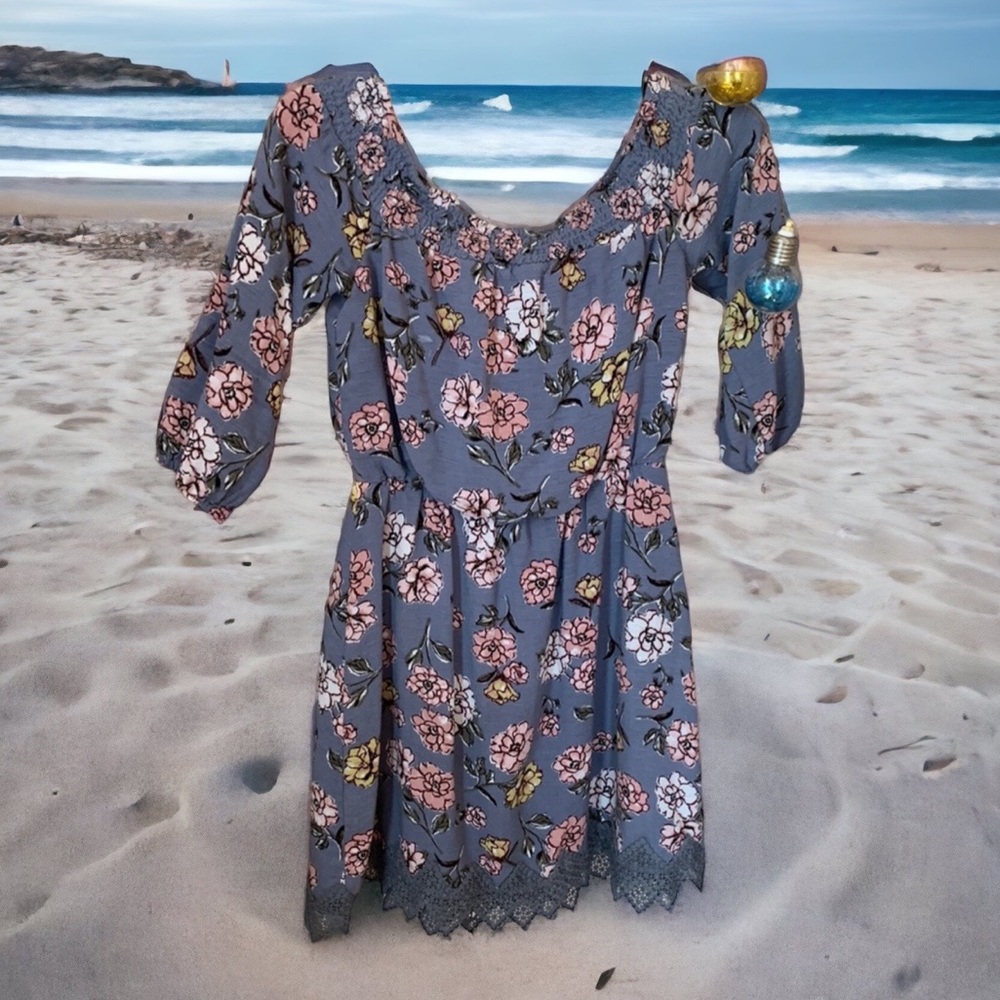 Three Pure Hearts-Women’s Small- Gray/Pink floral off shoulder dress